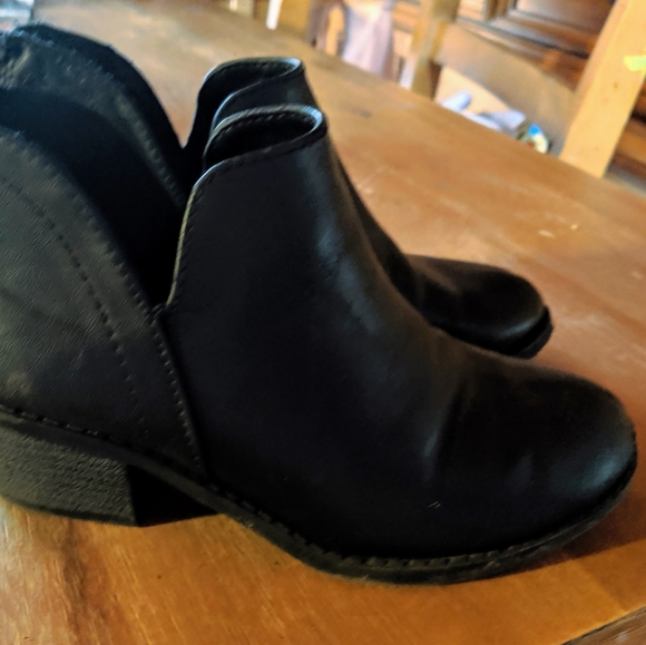 Soda Scribe-2 Girls Kids Ankle Boot Low Heel Bootie Black 4